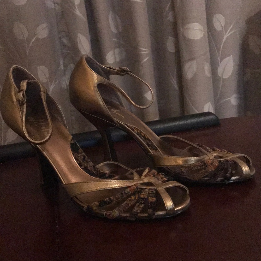Ladies stilettos